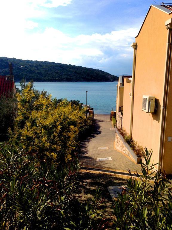 St. Peter Villas Krucica  外观 照片
